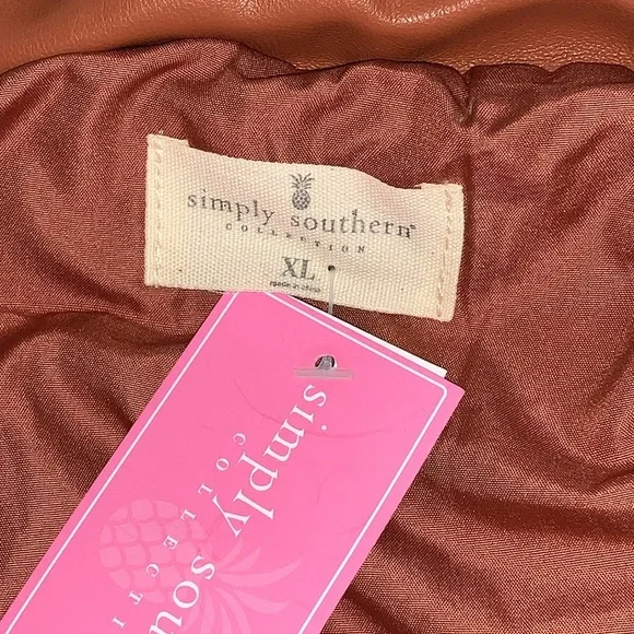Simply Southern Tan Vegan Leather Puffer Vest NWT | XL | Adjustable Waist - Picture 6 of 8